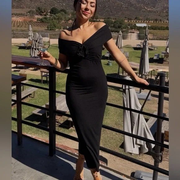 Reformation Fiorello Knit Dress - Picture 1 of 5